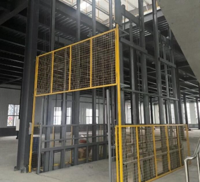 白朗请详细介绍一下货梯安装在室外的维护方法